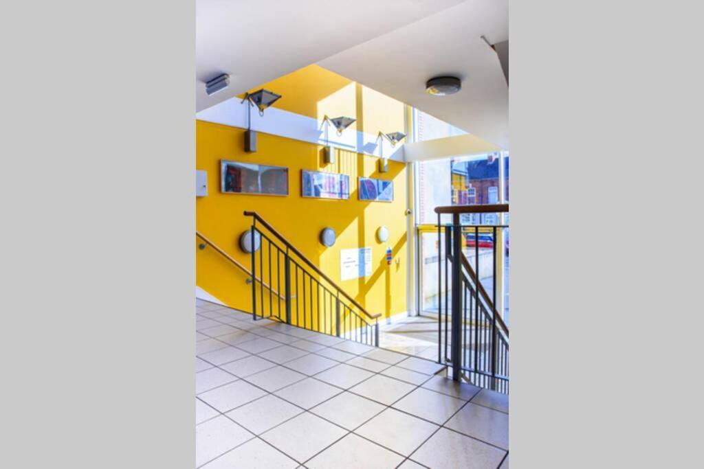 בלפסט Luxury City Apartment Underground Parking 5* מראה חיצוני תמונה